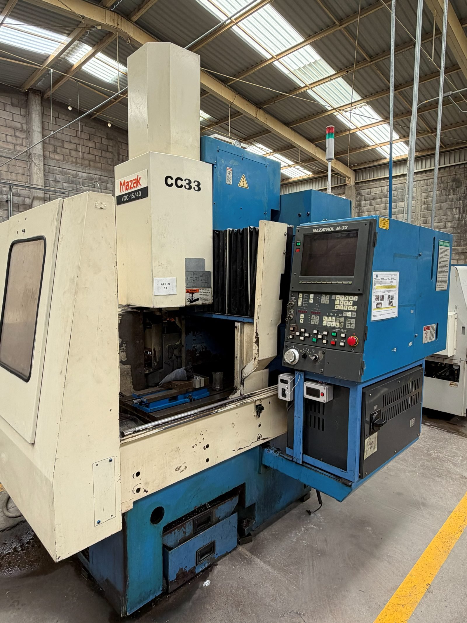 Fresadora CNC Mazak de Maquinados HYK