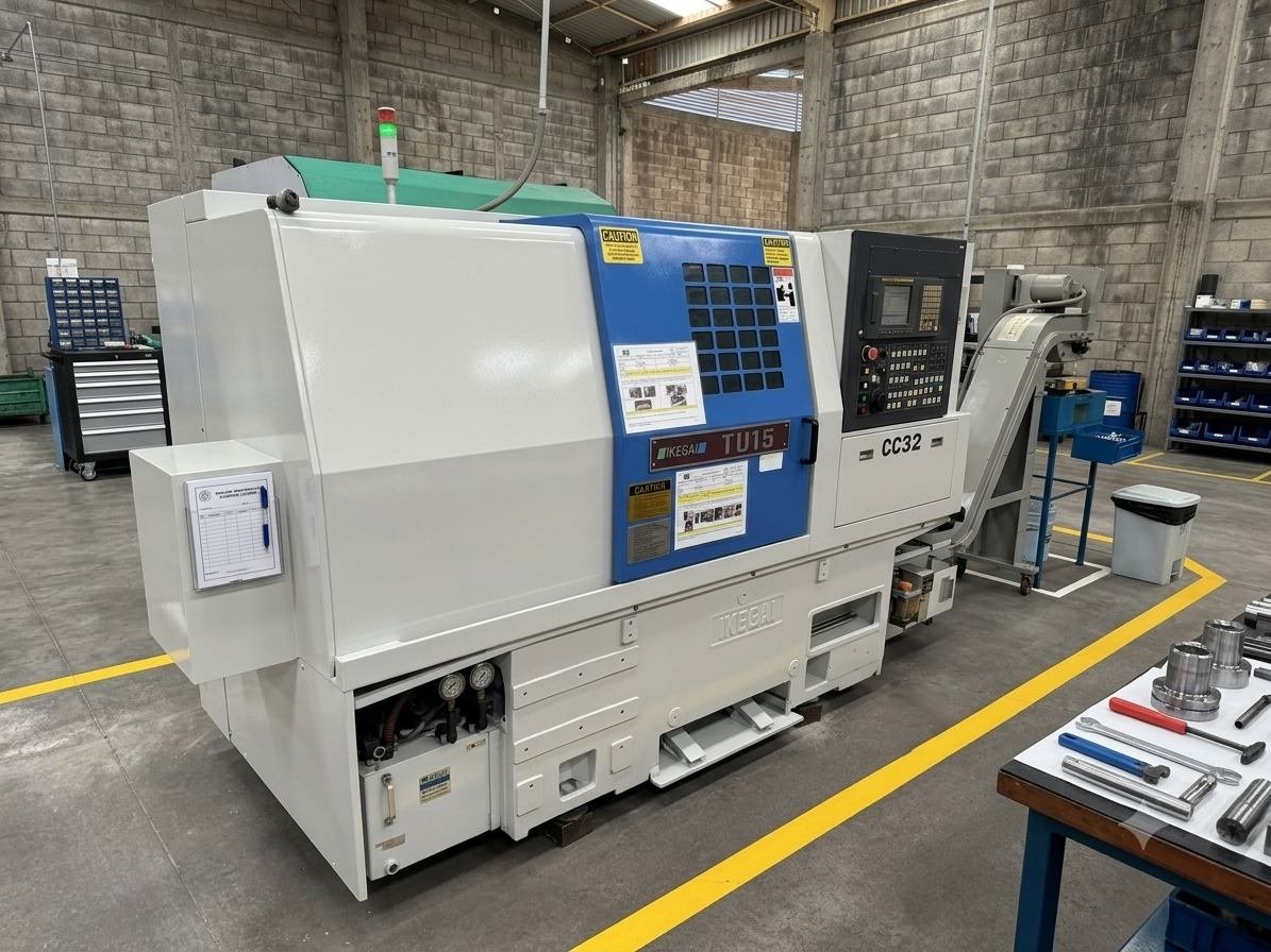 Torno CNC Ikegai TU15